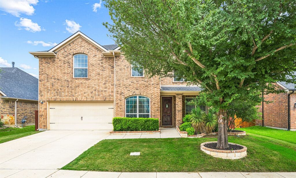 1374 Sandhurst Drive, Roanoke, TX 76262 — photo 1