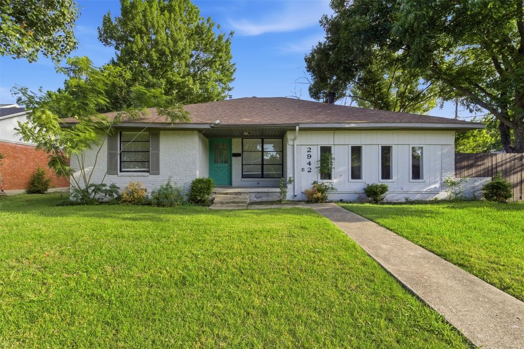 2942 Townsend Drive, Dallas, TX 75229 — photo 1