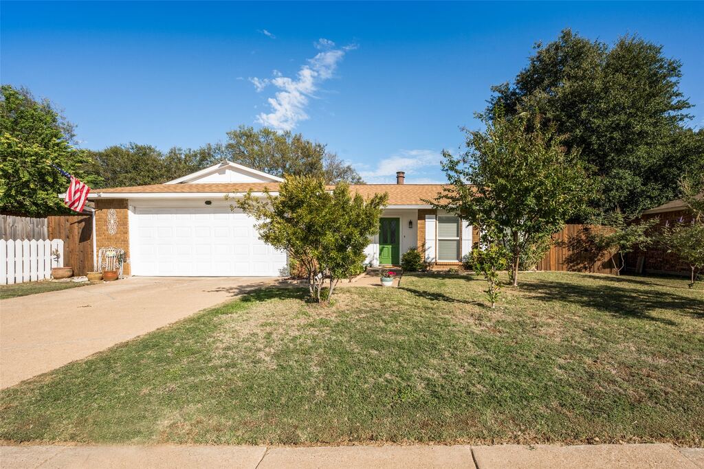 7232 Whitewood Drive, Fort Worth, TX 76137 — photo 1