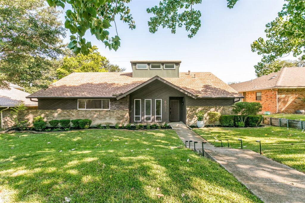 8031 Moss Meadows Drive, Dallas, TX 75231 — photo 1