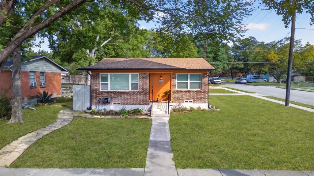 421 Wallace Drive