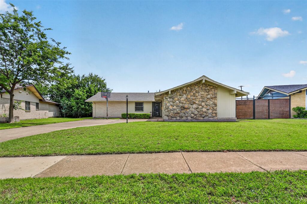 1744 Gross Road, Dallas, TX 75228 — photo 1