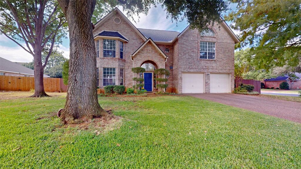 817 Crystal Lane