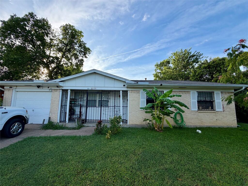 2329 Clover Ridge Drive, Dallas, TX 75216 — photo 1