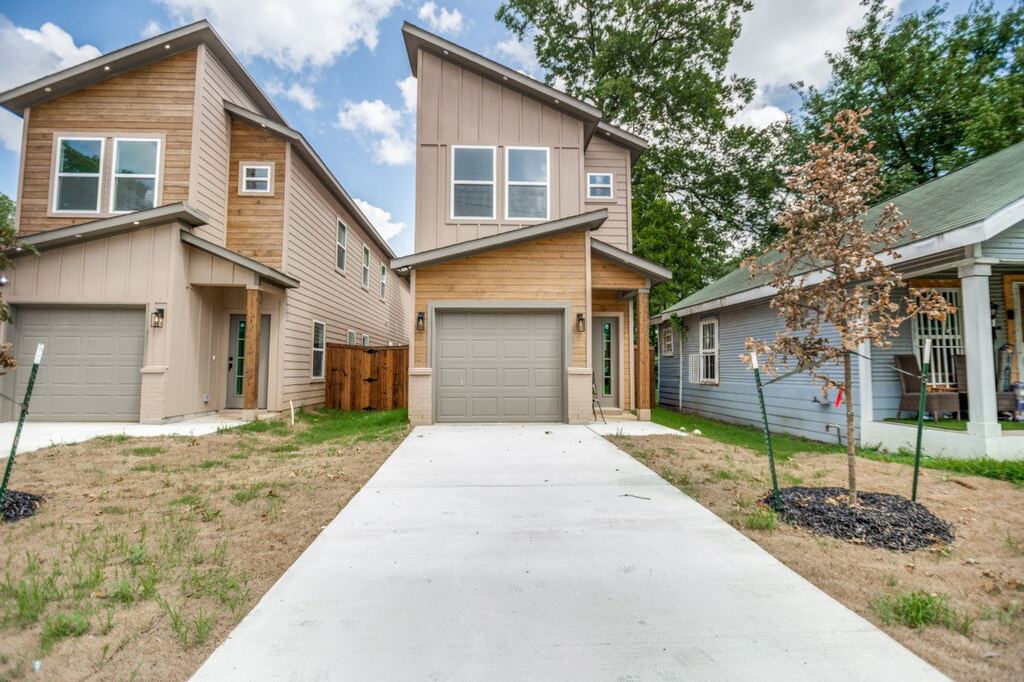 2420 Starks Avenue, Dallas, TX 75215 — photo 1