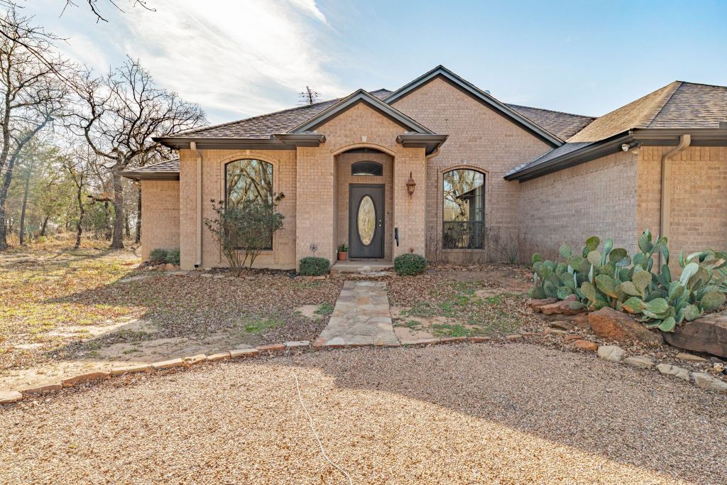 4259 S Lakeview Drive, Gordon, TX 76453 — photo 1