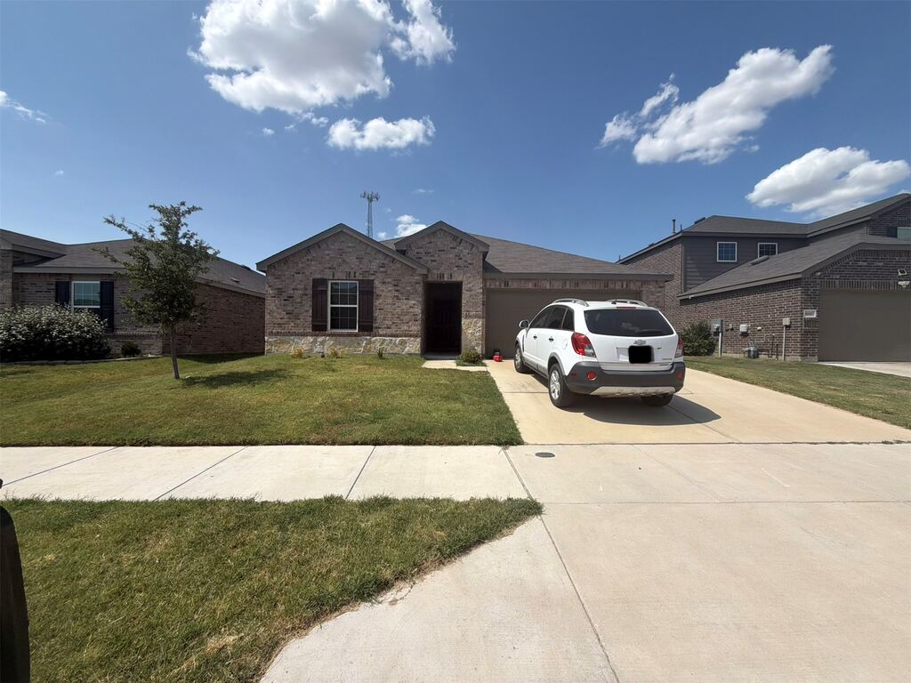 804 Shire Avenue, Haslet, TX 76052 — photo 1