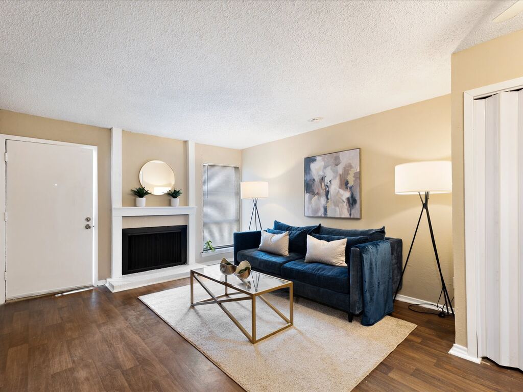 5532 Boca Raton Boulevard 191, Fort Worth, TX 76112 — photo 1