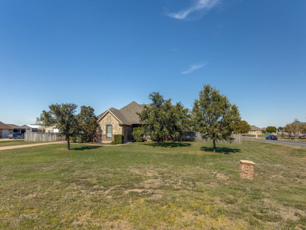 200 Lonesome Star Trail, Haslet, TX 76052 — photo 1
