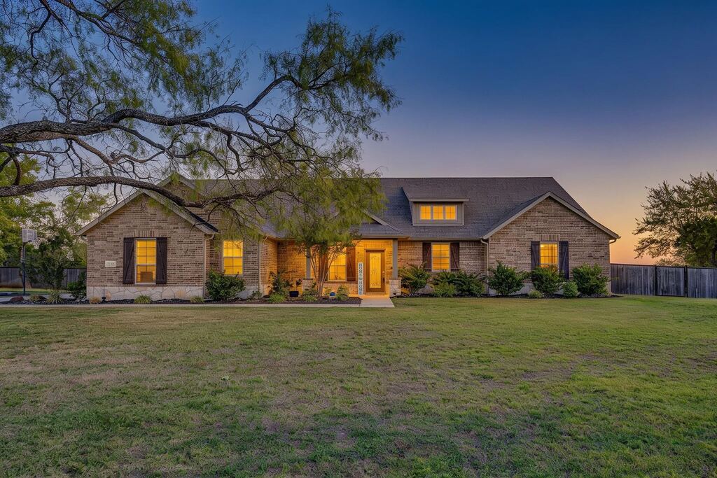 2185 Sugar Button Lane, Alvarado, TX 76009 — photo 1