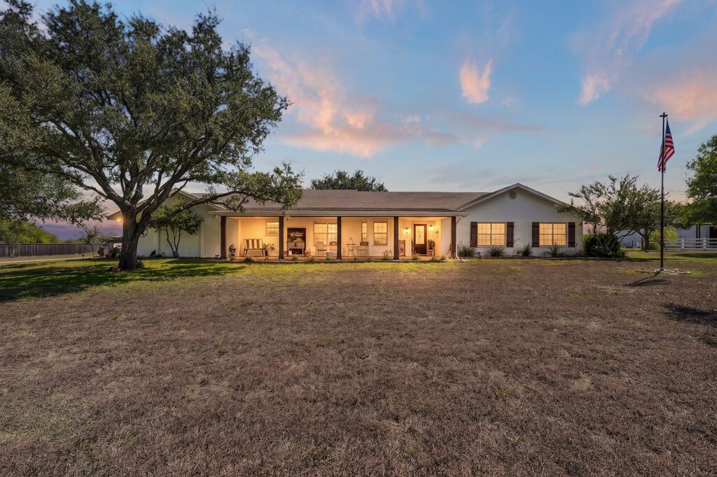 458 Mitchell Road, Lorena, TX 76655 — photo 1