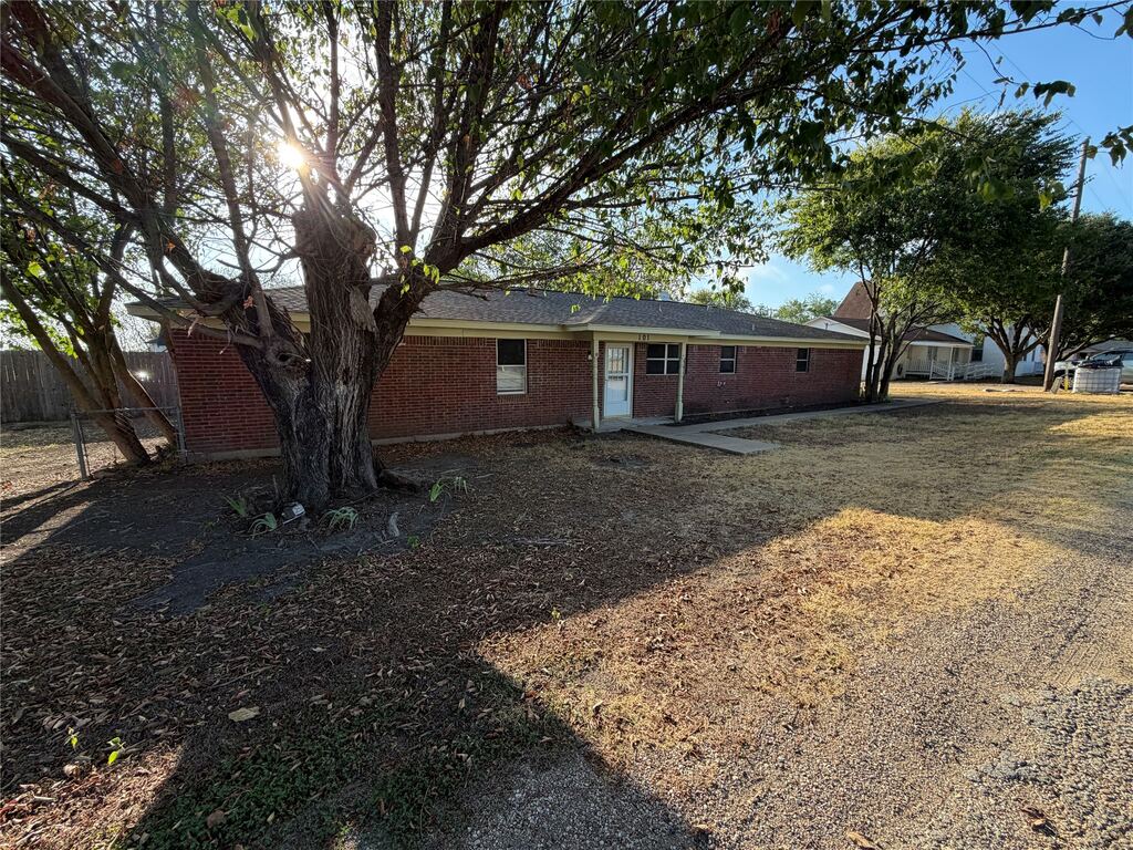101 5th Street, Forreston, TX 76041 — photo 1