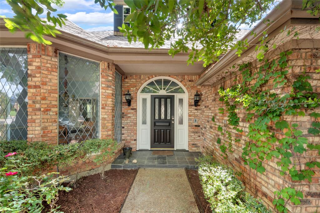 6214 Liberty Hill, Dallas, TX 75248 — photo 1
