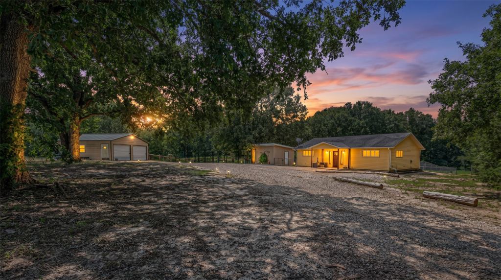 111 Private Road 6980, Alba, TX 75410 — photo 1