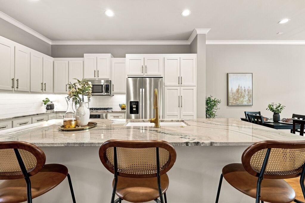 4023 Rawlins Street 105, Dallas, TX 75219 — photo 1