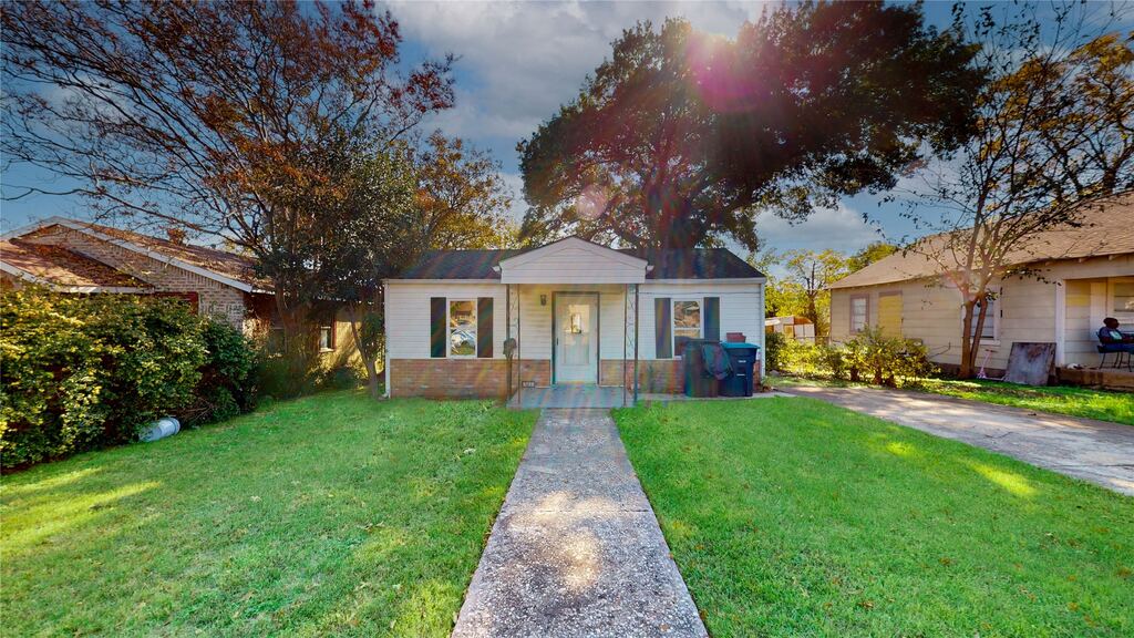 5729 Donnelly Avenue, Fort Worth, TX 76107 — photo 1