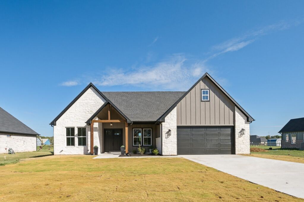 9513 Dripping Springs Road