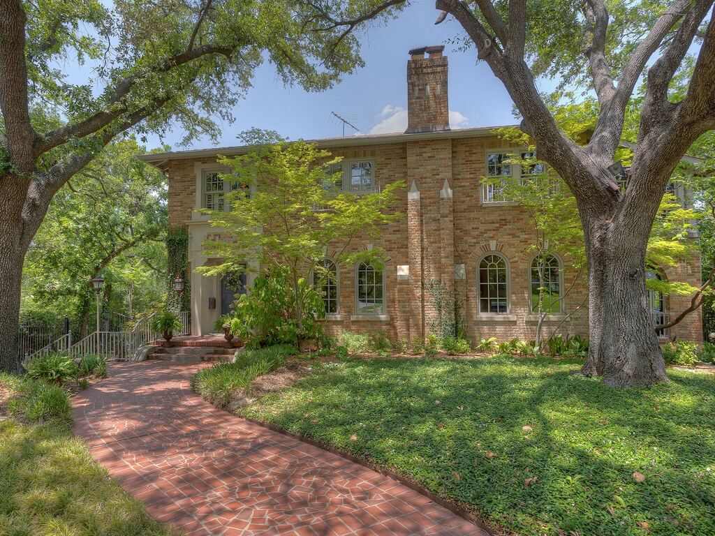 2401 Stadium Drive, Fort Worth, TX 76109 — photo 1