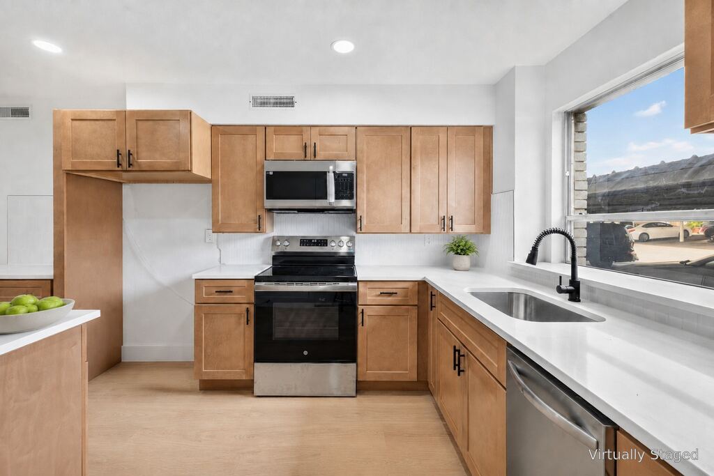 6365 Diamond Head Circle A, Dallas, TX 75225 — photo 1