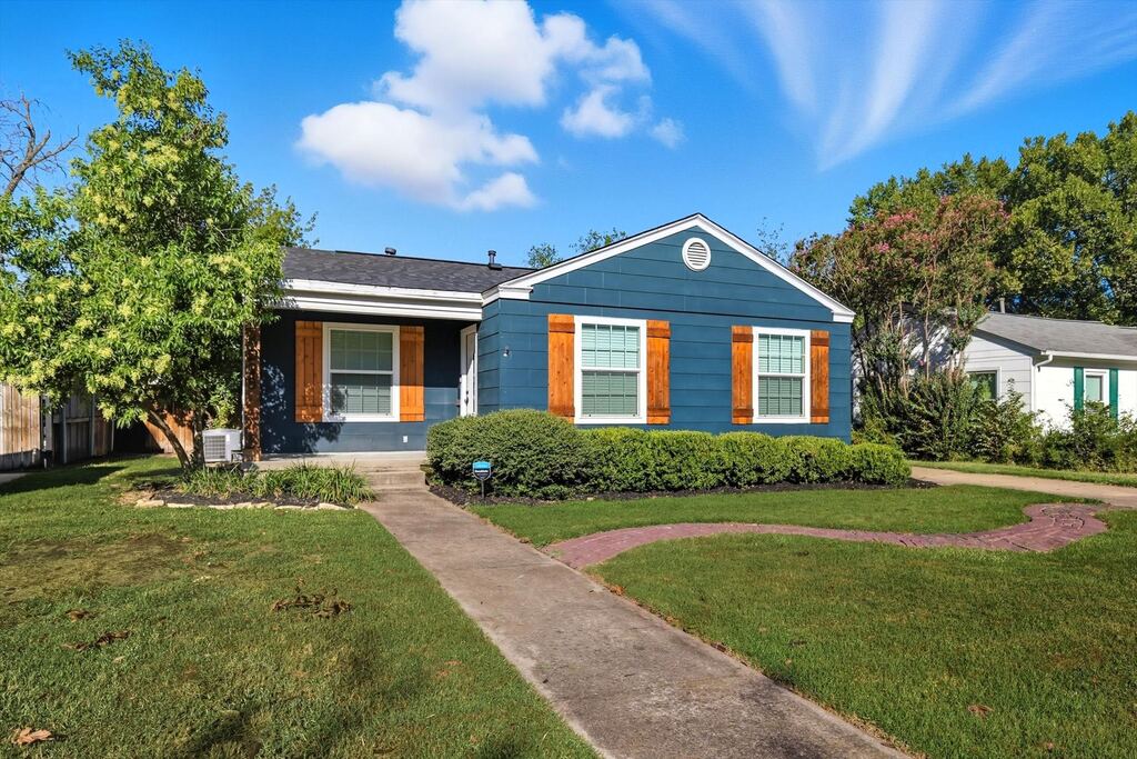 4028 Boyd Avenue, Fort Worth, TX 76109 — photo 1