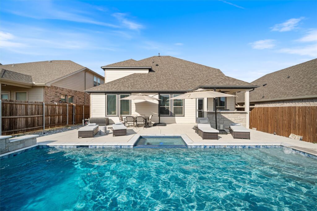 10533 Katalpa Drive
