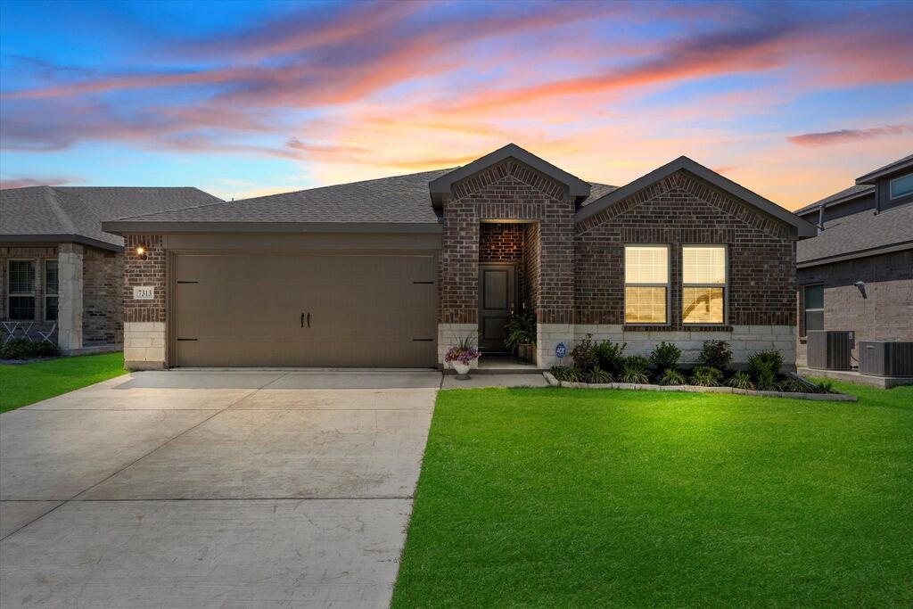 7313 Mayplace Drive