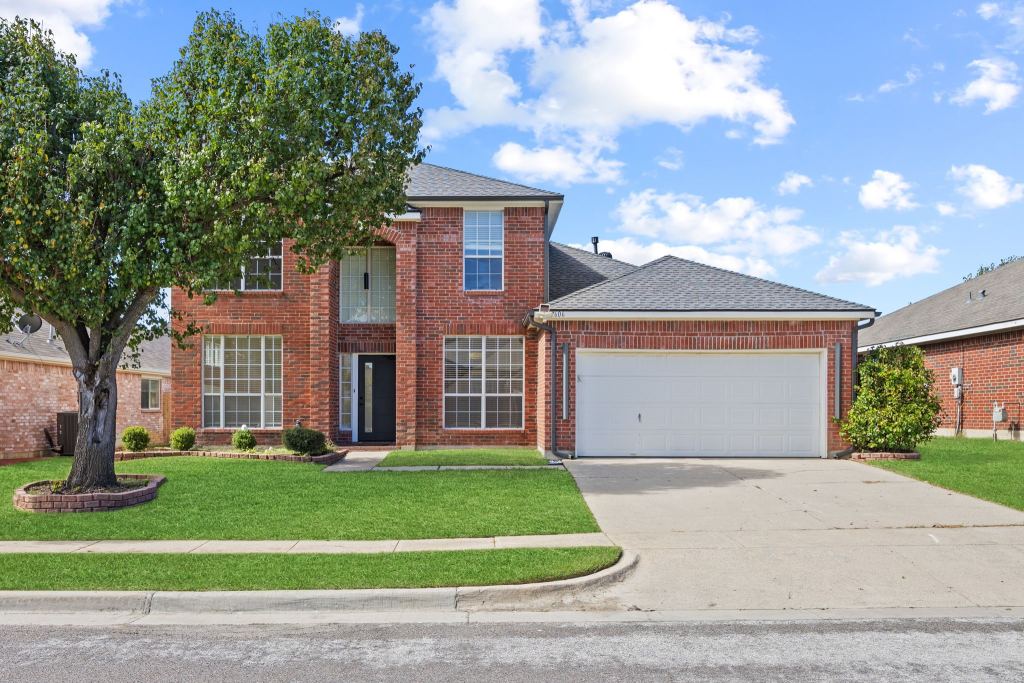 7606 Kittery Lane, Arlington, TX 76002 — photo 1