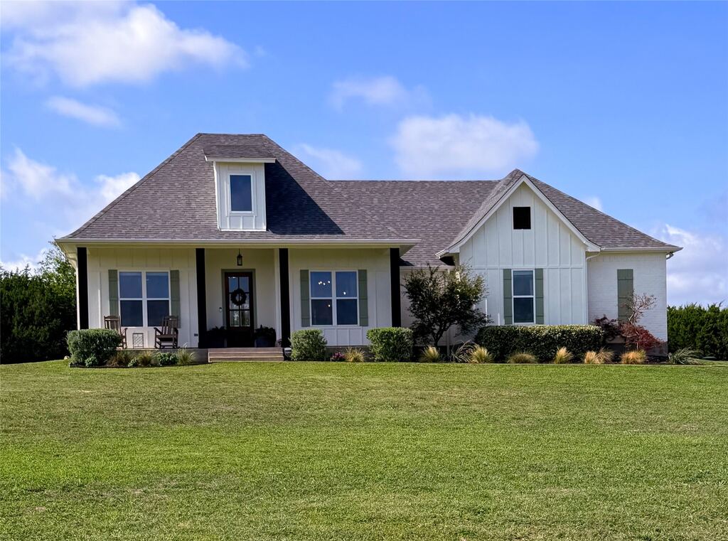 400 Stone Mountain Court, Cresson, TX 76035 — photo 1