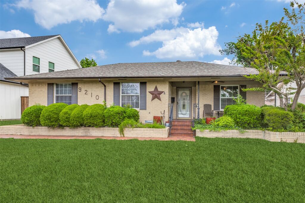 9210 Larchwood Drive, Dallas, TX 75238 — photo 1