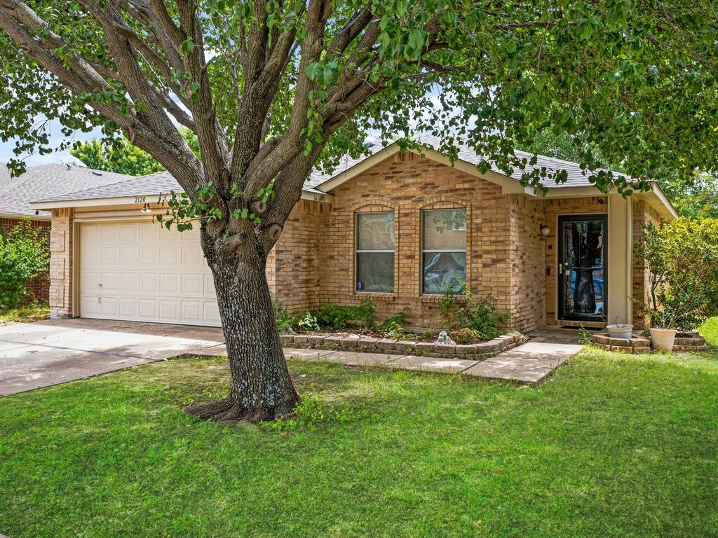 2120 Shawnee Trail, Fort Worth, TX 76247 — photo 1