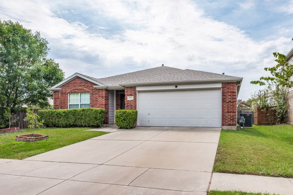 2509 Aiken Lane, Fort Worth, TX 76123 — photo 1