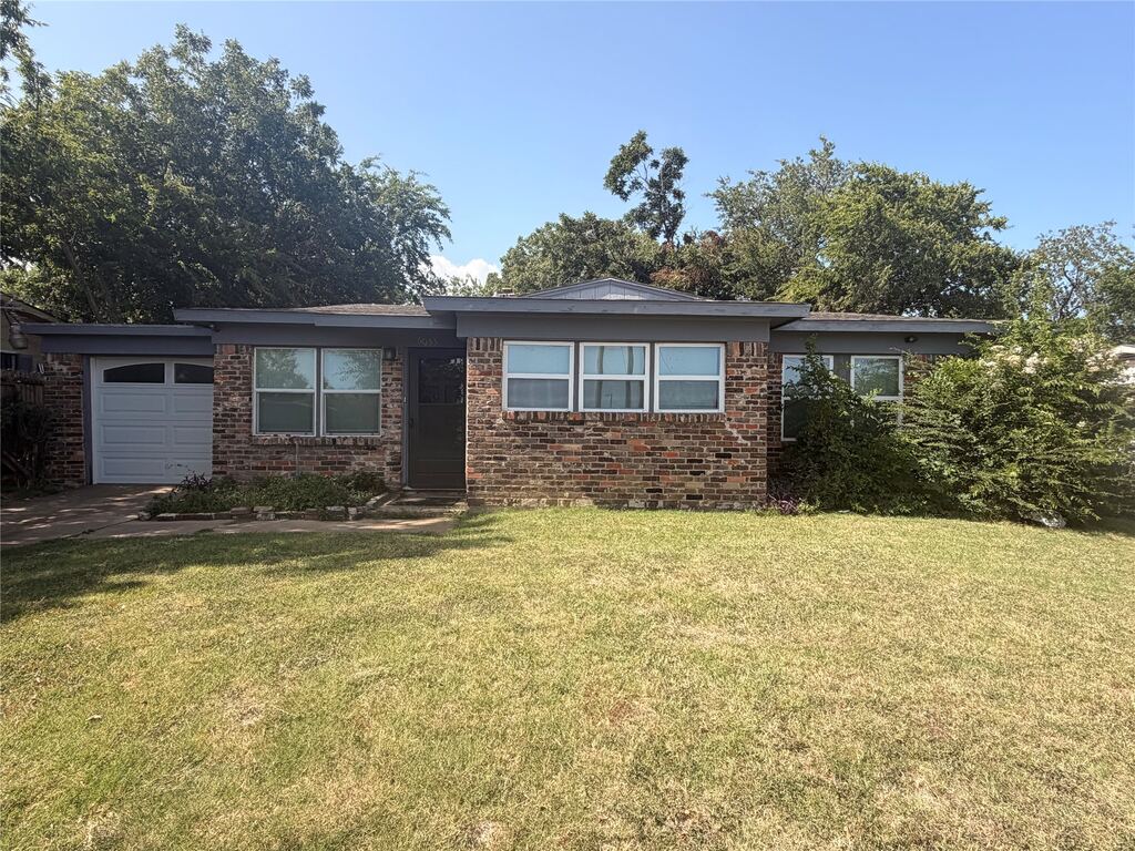 6033 Ramey Avenue, Fort Worth, TX 76112 — photo 1