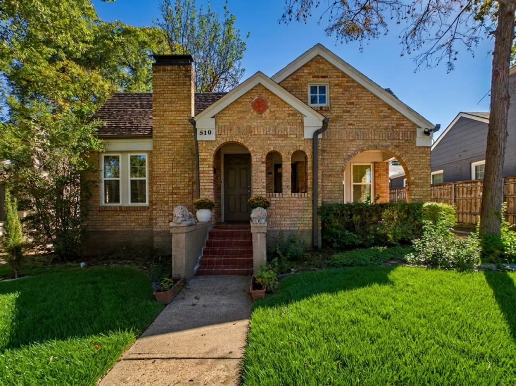 510 S Westmoreland Road, Dallas, TX 75211 — photo 1