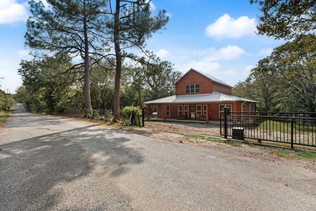 483 Spout Springs Road, Pottsboro, TX 75076 — photo 1