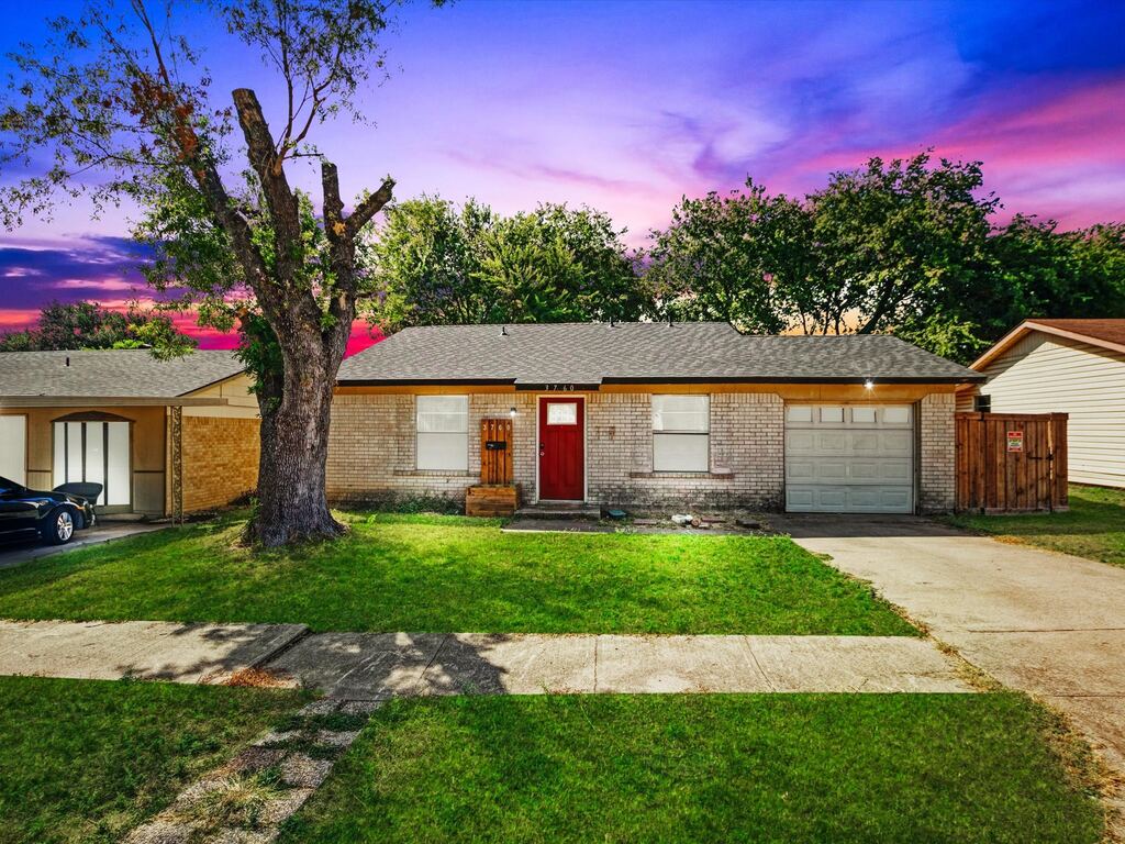 3760 Stagecoach Trail, Dallas, TX 75241 — photo 1