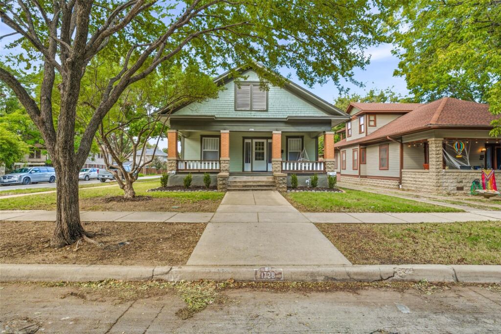 1728 5th Avenue, Fort Worth, TX 76110 — photo 1