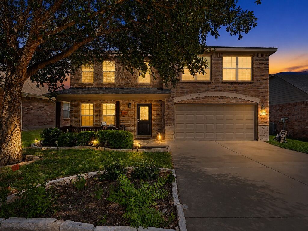 1201 Nighthawk Road, Fort Worth, TX 76108 — photo 1