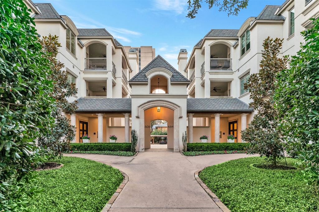 8511 Edgemere Road 201, Dallas, TX 75225 — photo 1