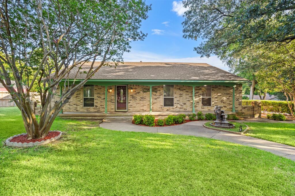 110 Pecan Creek Street, Red Oak, TX 75154 — photo 1
