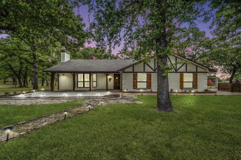 3754 Ft Graham Road, West, TX 76691 — photo 1