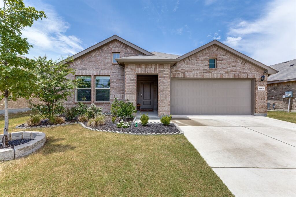9465 Doverglen Drive, Fort Worth, TX 76131 — photo 1