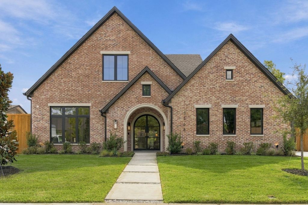 3368 Dorado Beach Drive, Farmers Branch, TX 75234 — photo 1