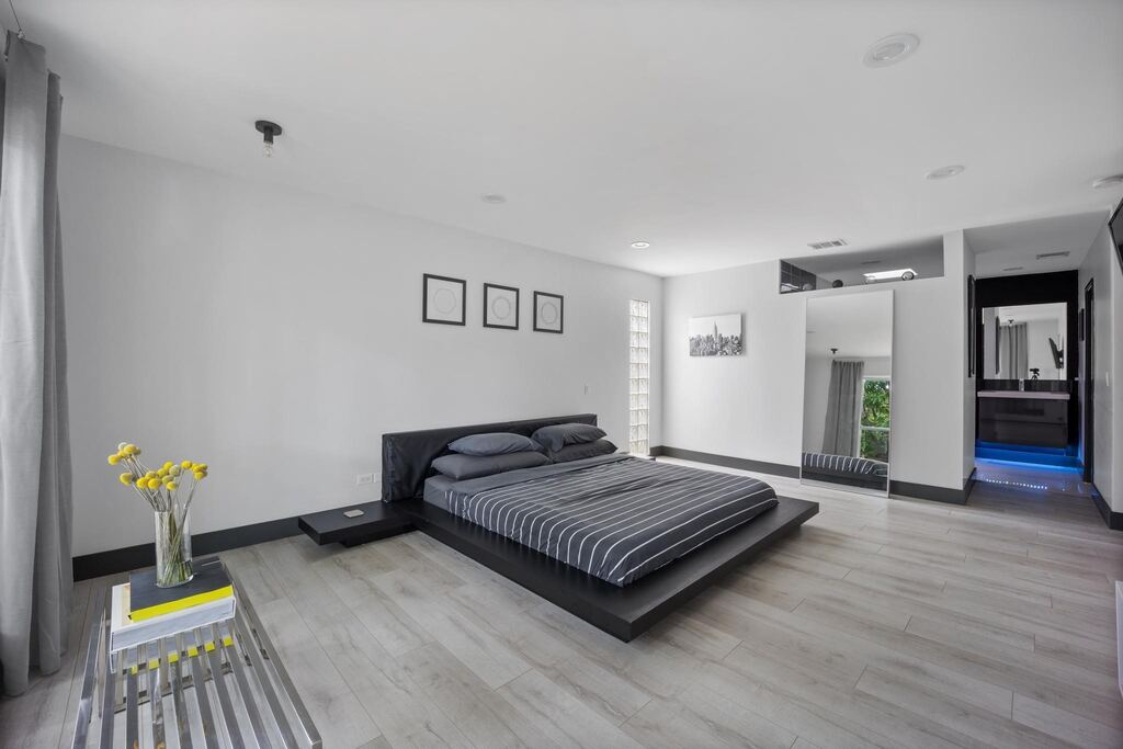 4134 Travis Street 11, Dallas, TX 75204 — photo 1