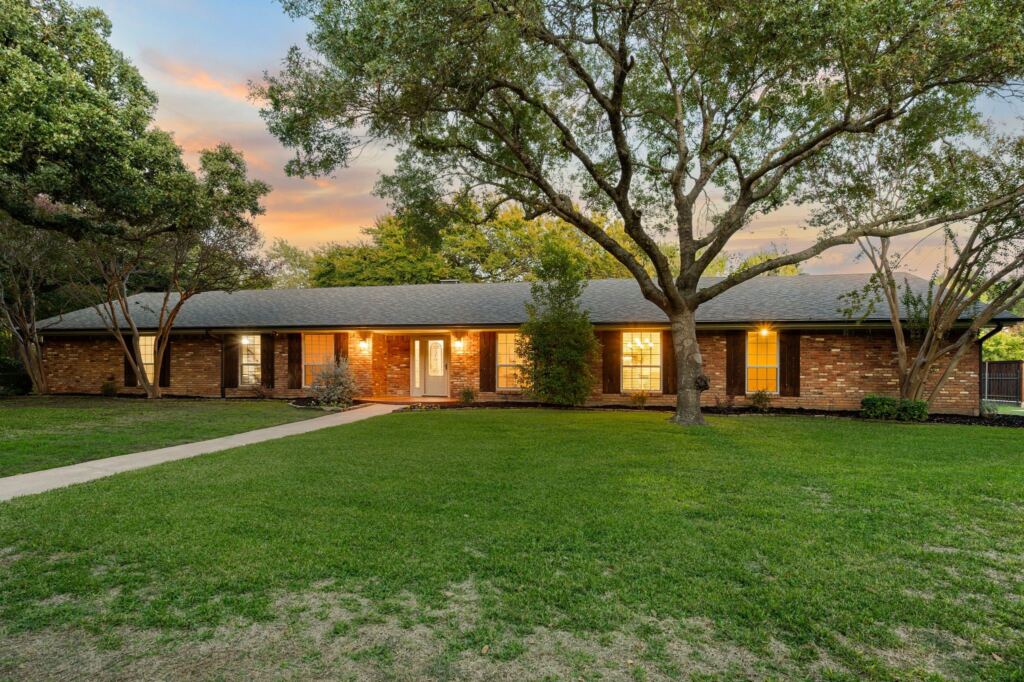5500 Oak Hills Drive