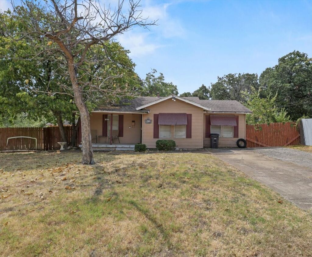 2640 Pioneer Street, Fort Worth, TX 76119 — photo 1