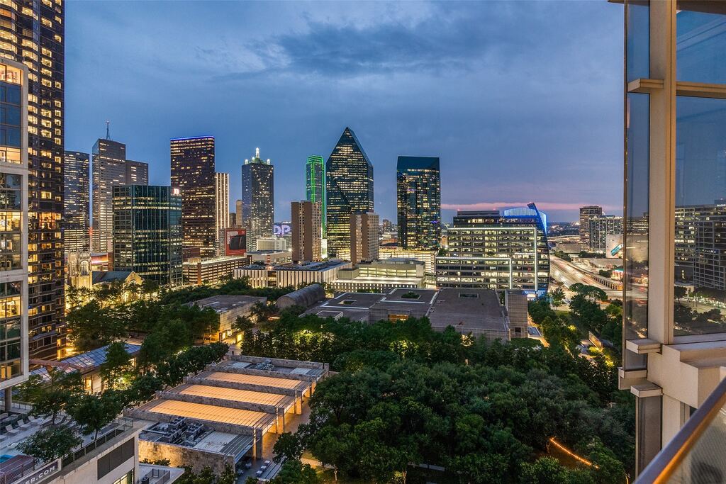 1918 Olive Street 1603, Dallas, TX 75201 — photo 1