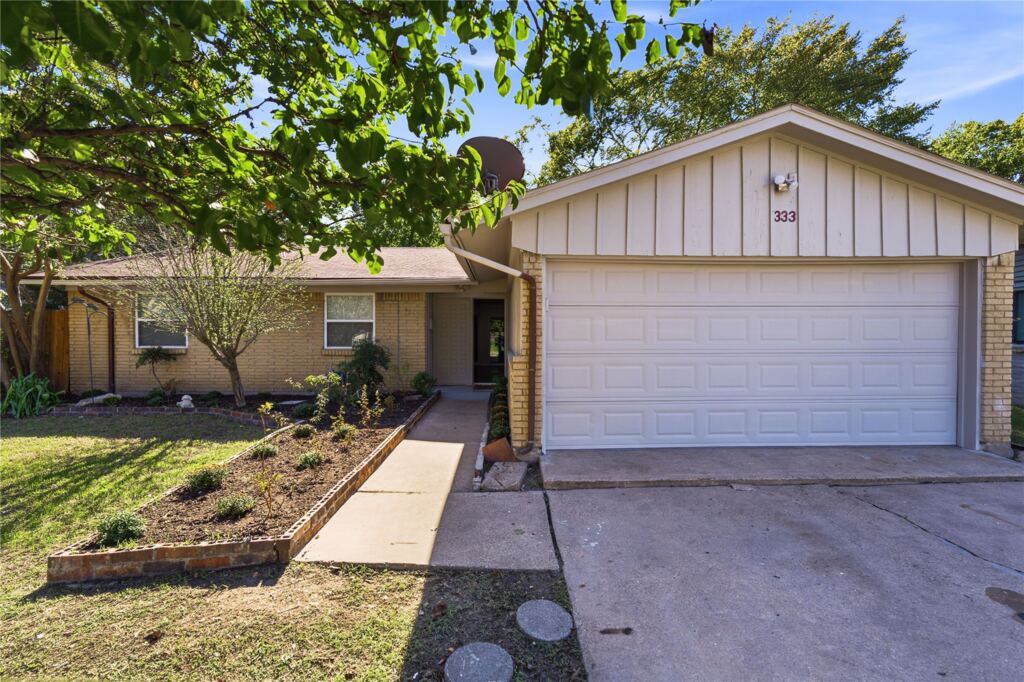 333 Blueberry Lane