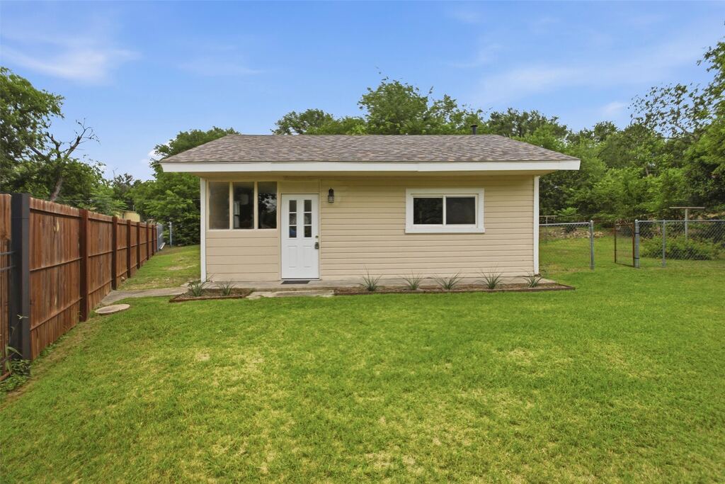 2264 Fritz Allen Street, Sansom Park, TX 76114 — photo 1