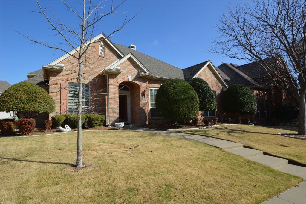 1120 Surrey Lane