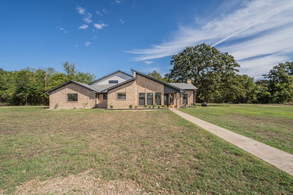 2314 County Road 4766, Sulphur Springs, TX 75482 — photo 1